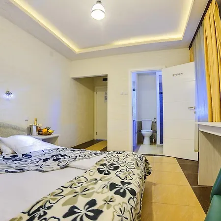 Vila Etna