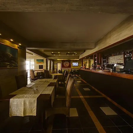 Penzion Vila Etna 3*